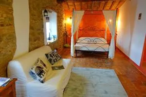 Tuscany - Romantic Getaway - Buriano