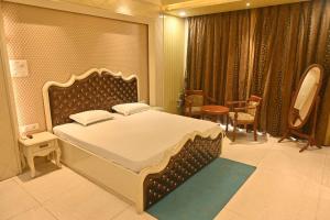 Luxury Kumbh Urban Getaway