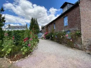 The Coach House - Camembert