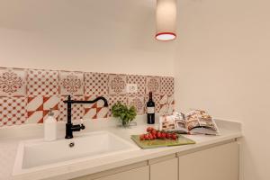 Comfort One-Bedroom Apartment (2 Adults) - Separate Building