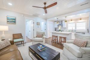 The Bogard Only 4 Blocks to King