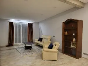 Jaukus butas su miegamuoju - Shantsy