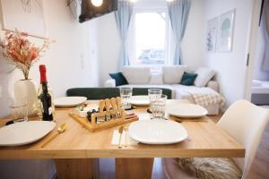 Talidyll am Diemelsee an der Talsperre - 4 Betten 1 Schlafsofa bis zu 5 Gästen - nähe Willingen - Skigebiet - Marsberg - Brilon - Privater Eingang - Auch für Monteure geeignet