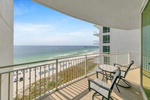 Aqua Resort 711 by Emerald Coast Retreats