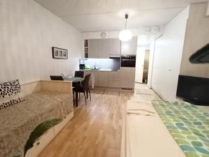 Aurora Home Vantaa Kivistö - Ruby studio 6min to Helsinki Vantaa Airport 20 min to Helsinki center