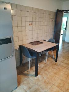 Belle villa mitoyenne au calme avec piscine