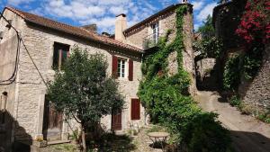 Maisons de vacances Ostal de la Croix Vieussan : photos des chambres