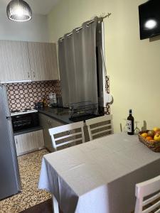 Grekou Farmhouse in the waves