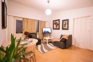 Scandi Earthy Escape near Train & Mall - Malminkartano