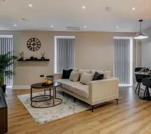 Chic 1 Bed Apartment, Leeds City Centre - Central Station