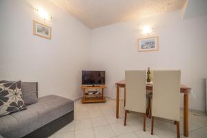 Apartments Miroslava