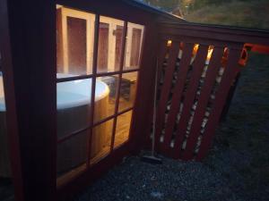 Stuga10 elBastu & badtunna