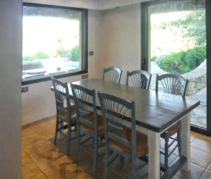 Villas Villa panoramique avec vue mer et montagne a Corbara : photos des chambres