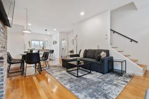 Pet Friendly 3 Bdrm House with Private Yard