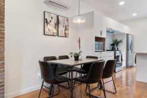Pet Friendly 3 Bdrm House with Private Yard
