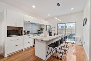 Pet Friendly 3 Bdrm House with Private Yard
