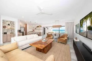 Halcyon Point - Brand New Beach House with Pool, Hot Tub, and Tanning Terrace - Lambert House