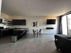 ModernHome w Ocean View