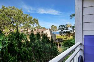 Carolina Beach Club 227