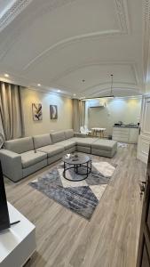 أستديو غرفة وصالة