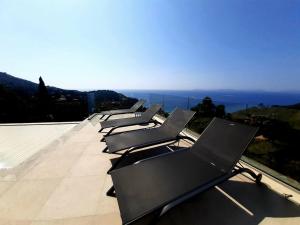 Villa neuve vue mer et îles dOr