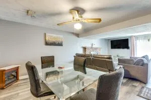 12 Mi to Dtwn St Louis Family Home with Fireplaces! - 贝尔维尔