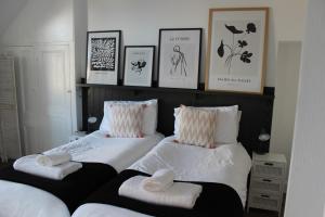 King Charles Family House & Hot Tub