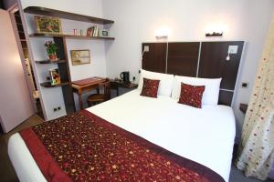 Hotels Hotel des Celestins : photos des chambres
