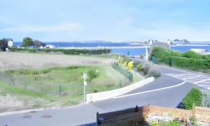 Appartements Appartement charmant avec vue sur la mer - Saint-Pol-de-Leon, 60m² : photos des chambres