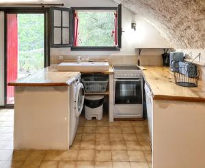 Maisons de vacances Maison de charme avec piscine partagee a Saint-Julien-de-la-Nef : photos des chambres