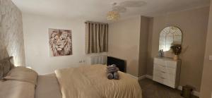 Luxe 2 Bed Apartment