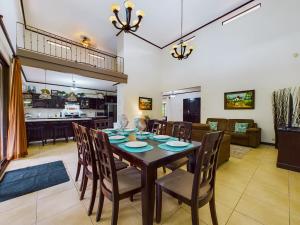 Catalina Cove 3- 6 Bedroomloft Home