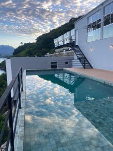 Vilella Vista Bela - wake up and sleep watching the sea