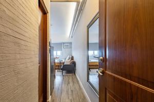 Best Condo in Makati Near Airport and FREE Parking!