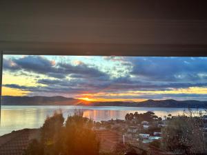 Lipscombe Escape panoramic views luxury and space