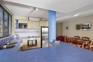 Blue Horizon 5 7 Latona Ave Bulcock Beach