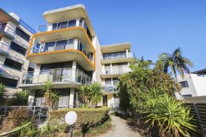 Blue Horizon 5 7 Latona Ave Bulcock Beach