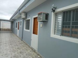 Casa em Peruíbe Com Piscina Churrasqueira