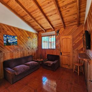 Cabañas y Tinajas Borde río