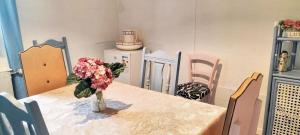 Appartement confortable Pouxeux 70 m² superbe jardin