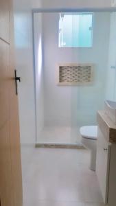 Casa pra temporada 3 quartos 10 km de Cabo frio