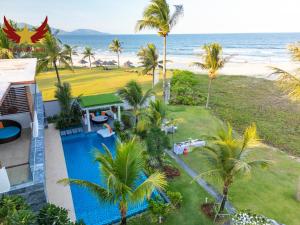 The Five Stars Villa 6 Bedrooms Beachfront