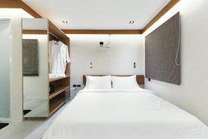 The Kin House - Stay in Art Poblacion