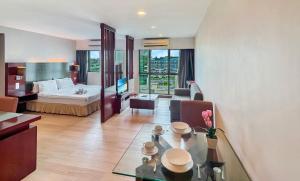 Royal Crown Scsp 783 KK CBD near Imago - 3hvězdičkové hotely ve městě Kota Kinabalu