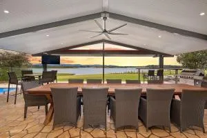 Tuscany on Tinaroo - Lakeside Luxury - Tinaroo