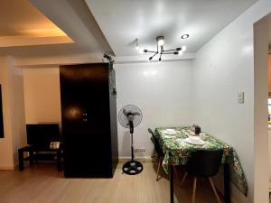 Newly Renovated Greenbelt Home with Balcony ParkView