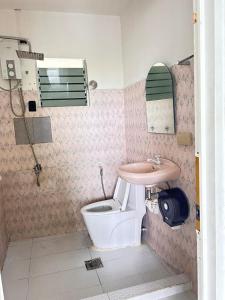 Luna Oslob Travellers Inn