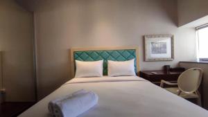 Apartment 3BR with River View in City Center at Sumatra36 Surabaya By Travelio