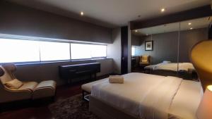 Apartment 3BR with River View in City Center at Sumatra36 Surabaya By Travelio