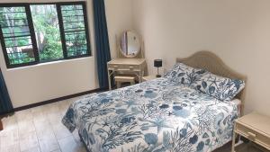 Honeybird self catering Accommodation